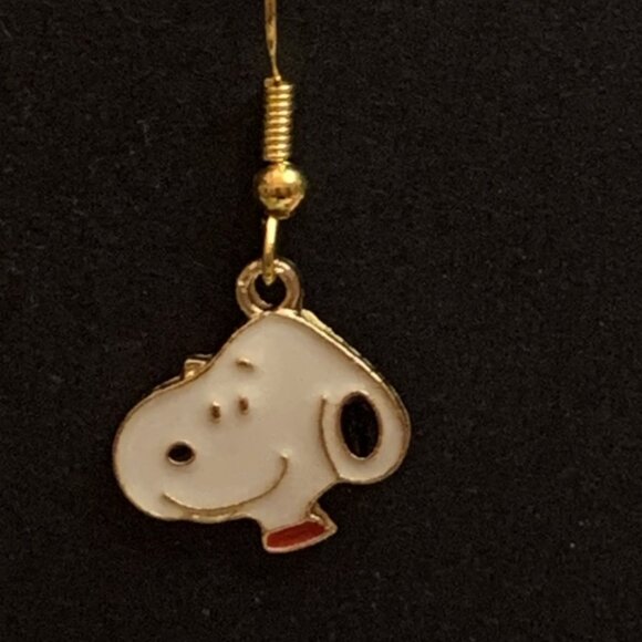 Snoopy Earring, Peanuts Earring, Gift Idea, Snoopy Charm, Peanuts Charm, Dog - Picture 2 of 7